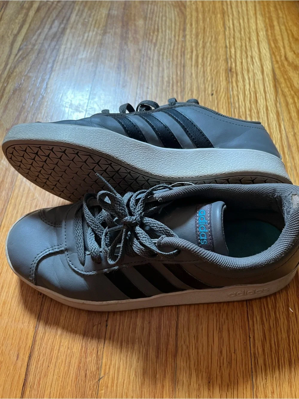 Adidas Youth Gray Low-Top Sneakers with Black Stripes
